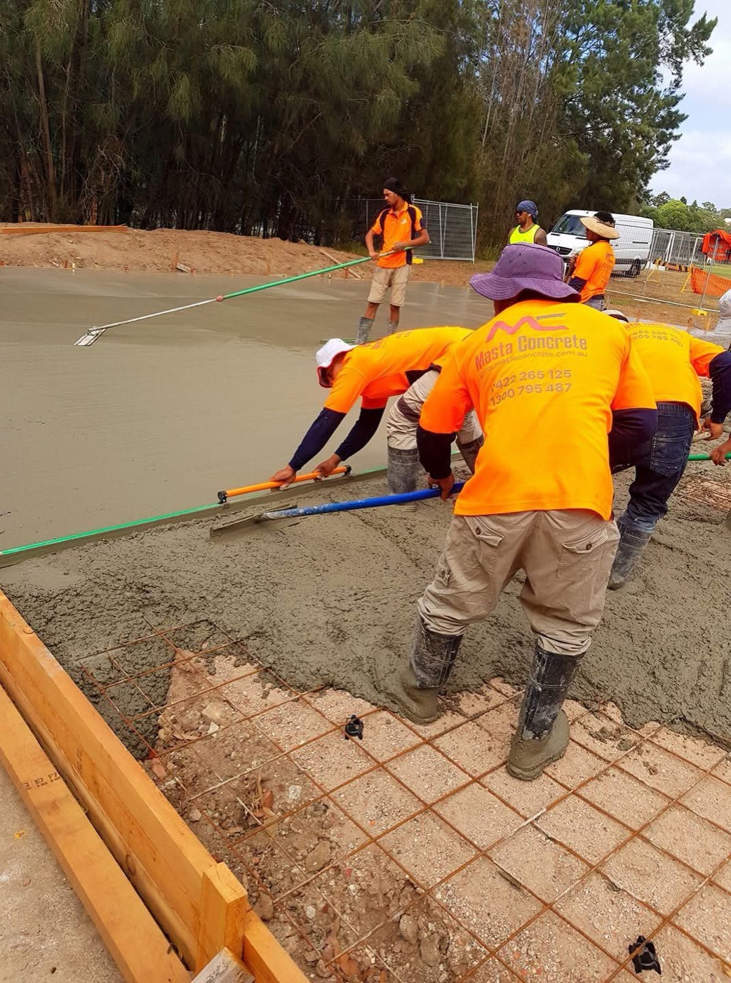 Heavy-duty concrete hardstand and car park pavement, Sydney
